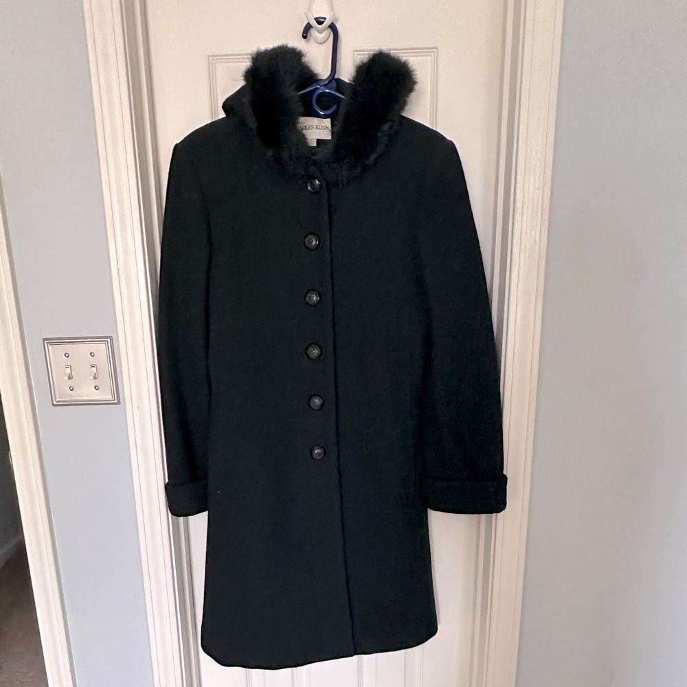 Trench style heavy coat with fuzzy hood